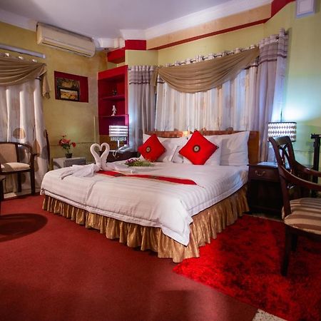 Babylon Hotel & Serviced Apartment Dhaka Esterno foto